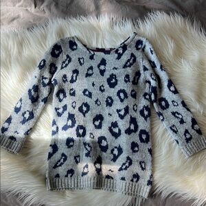 Carter's Gray and Black Leopard Print Sweater size: 4T